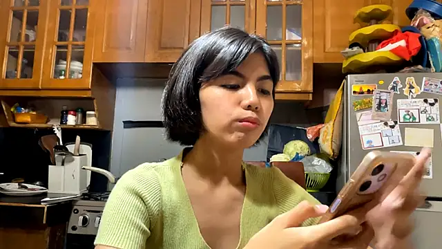 YukikoSchaefers online show from May 26, 2026, 5:16 am