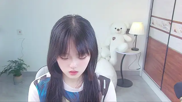 Snapshot of Evil-Bunny007 chatting on May 14, 2026, 9:39 am Evil-Bunny007 online show from May 14, 2026, 9:39 am