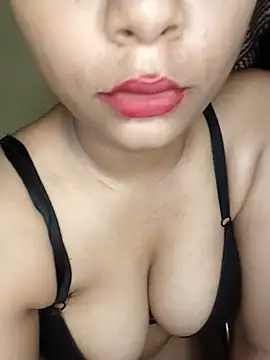 Snapshot of miss_khusbu chatting on June 10, 2026, 8:32 pm miss khusbu online show from June 10, 2026, 8:32 pm