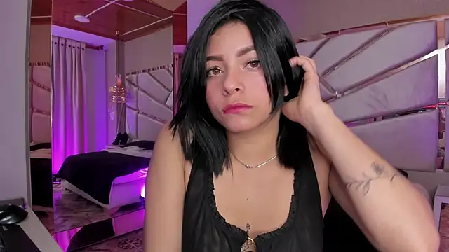 nicole 24x online show from May 16, 2026, 1:54 pm