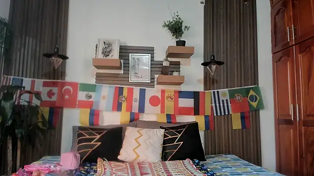 Evaa campbell online show from June 24, 2026, 12:48 pm