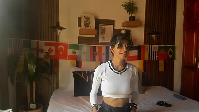 Evaa campbell online show from June 11, 2026, 6:16 pm