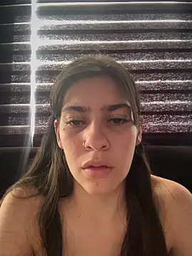 Stefany LS online show from June 3, 2026, 2:33 pm
