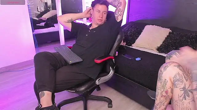 inkedsinners  online show from June 10, 2026, 10:44 pm