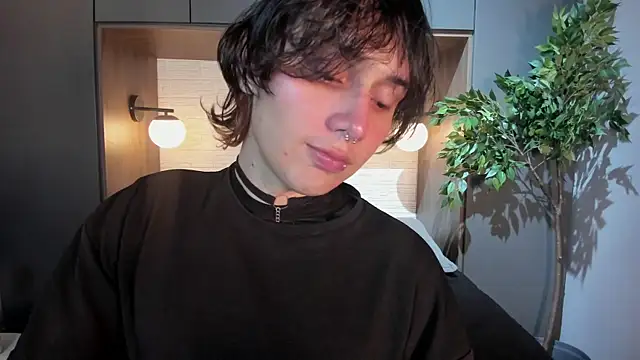 Snapshot of Brunodeluca_ chatting on July 2, 2026, 8:04 pm Brunodeluca online show from July 2, 2026, 8:04 pm