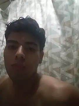 Snapshot of fercho_2311 chatting on June 11, 2026, 10:45 am fercho 2311 online show from June 11, 2026, 10:45 am