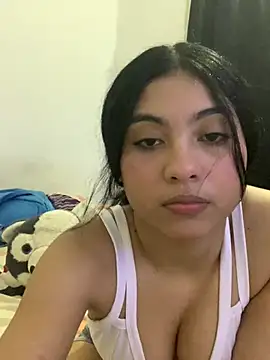 Snapshot of Paula-sinz chatting on June 26, 2026, 10:26 pm Paula-sinz online show from June 26, 2026, 10:26 pm