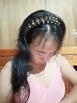 Snapshot of Baby_hott chatting on June 16, 2026, 2:06 pm Baby hott online show from June 16, 2026, 2:06 pm