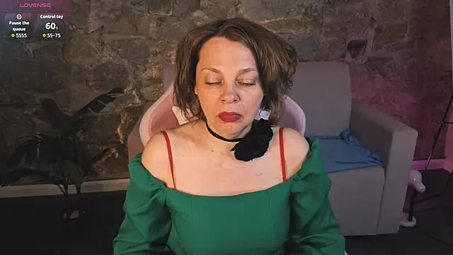 Snapshot of LiliaLawson chatting on June 20, 2026, 1:21 am LiliaLawson online show from June 20, 2026, 1:21 am