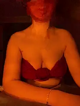 Snapshot of Hooby_123 chatting on June 15, 2026, 10:20 pm Hooby 123 online show from June 15, 2026, 10:20 pm