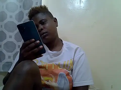 queentashana online show from June 12, 2026, 6:00 am