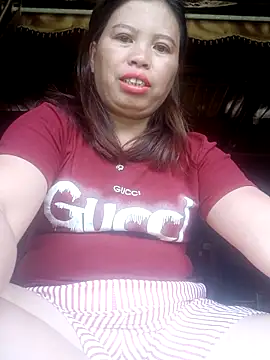 -Yeyi- online show from June 10, 2026, 6:03 am