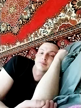 AlexxWey online show from May 18, 2026, 6:40 am