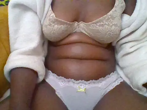 Snapshot of CreampyQueen1 chatting on June 2, 2026, 7:58 pm CreampyQueen1 online show from June 2, 2026, 7:58 pm