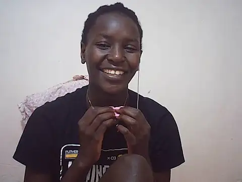Snapshot of sexy_berry5 chatting on July 1, 2026, 6:25 am sexy berry5 online show from July 1, 2026, 6:25 am