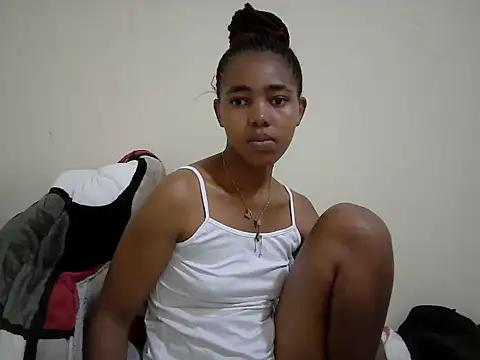 Snapshot of MidnightNala chatting on June 17, 2026, 6:40 pm MidnightNala online show from June 17, 2026, 6:40 pm