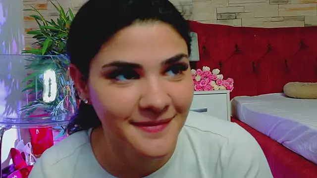 Snapshot of EvvaMonroe chatting on June 12, 2026, 7:44 pm EvvaMonroe online show from June 12, 2026, 7:44 pm