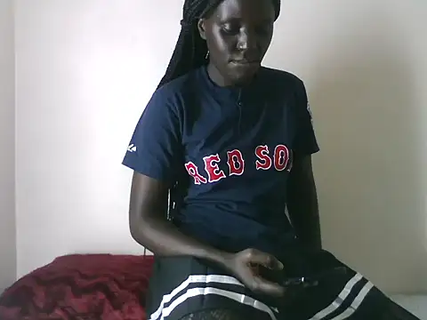 Snapshot of LatishLava chatting on June 21, 2026, 8:47 pm LatishLava online show from June 21, 2026, 8:47 pm