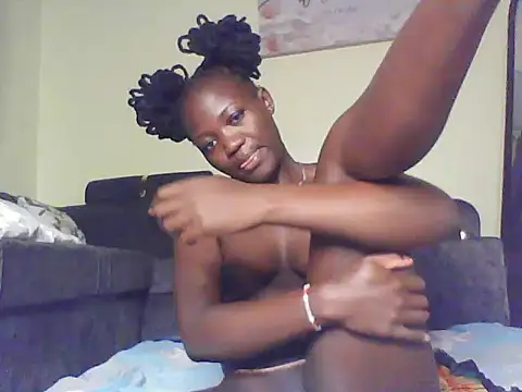 Snapshot of hot_chocolate222 chatting on June 3, 2026, 7:31 am hot chocolate222 online show from June 3, 2026, 7:31 am