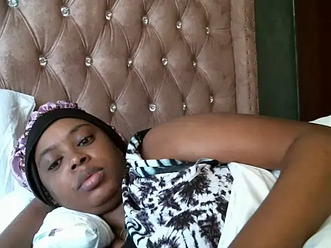 pretty zii online show from July 5, 2026, 7:04 am