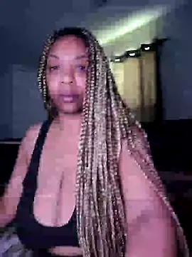 Snapshot of KinkeeKaee chatting on July 3, 2026, 4:13 pm KinkeeKaee online show from July 3, 2026, 4:13 pm