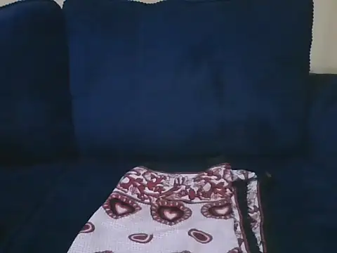 Snapshot of Queenshan1 chatting on June 15, 2026, 4:39 pm Queenshan1 online show from June 15, 2026, 4:39 pm