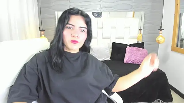 Snapshot of Lia__Kalifa chatting on June 6, 2026, 5:45 am Lia Kalifa online show from June 6, 2026, 5:45 am