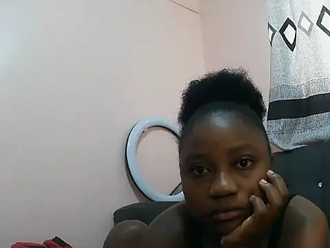 Snapshot of Sweet_Rosy chatting on June 5, 2026, 10:21 am Sweet Rosy online show from June 5, 2026, 10:21 am