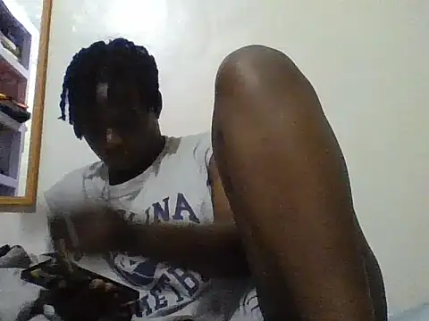 Snapshot of yourdreamgirlT chatting on June 4, 2026, 12:48 am yourdreamgirlT online show from June 4, 2026, 12:48 am