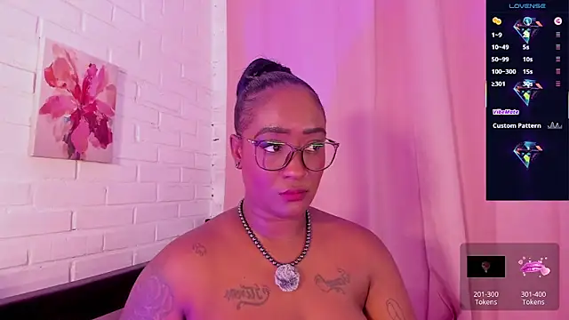 alison daniels  online show from November 15, 2025, 5:28 pm