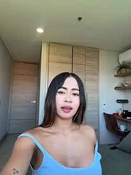 little liz  online show from July 6, 2026, 3:03 pm