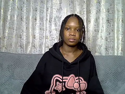 Snapshot of silkynova chatting on June 30, 2026, 8:14 am silkynova online show from June 30, 2026, 8:14 am