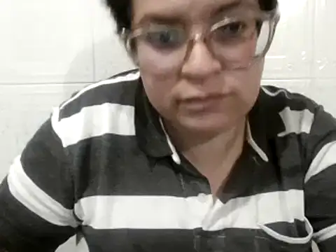 Snapshot of Cristal1039 chatting on May 18, 2026, 8:02 pm Cristal1039 online show from May 18, 2026, 8:02 pm