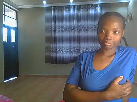 Snapshot of Mariana_150 chatting on June 7, 2026, 11:59 am Mariana 150 online show from June 7, 2026, 11:59 am