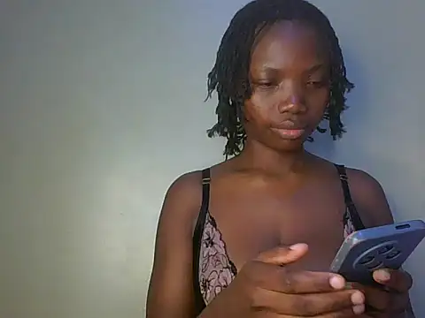 Snapshot of Mariana_150 chatting on June 18, 2026, 6:23 am Mariana 150 online show from June 18, 2026, 6:23 am