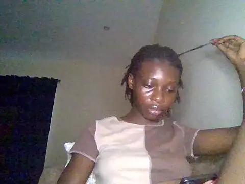 Snapshot of miss_petite0 chatting on May 26, 2026, 7:06 am miss petite0 online show from May 26, 2026, 7:06 am