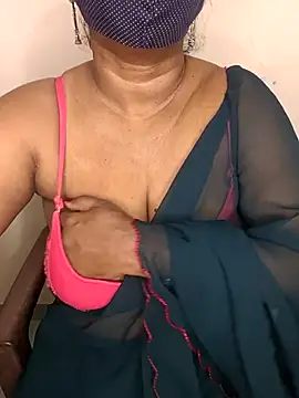 MISS-LOVEV online show from July 12, 2026, 1:28 am
