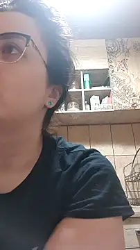 Snapshot of xmarshax chatting on December 18, 2025, 4:28 am xmarshax online show from December 18, 2025, 4:28 am