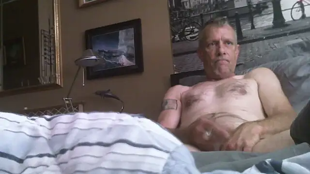 Snapshot of truckdawg2023 chatting on July 2, 2026, 5:30 pm truckdawg2023 online show from July 2, 2026, 5:30 pm