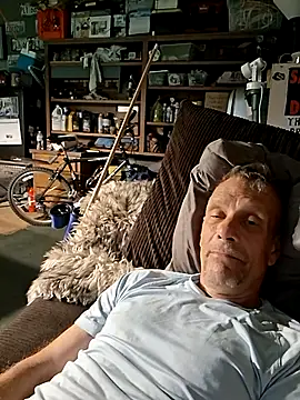 Snapshot of truckdawg2023 chatting on June 23, 2026, 3:32 pm truckdawg2023 online show from June 23, 2026, 3:32 pm