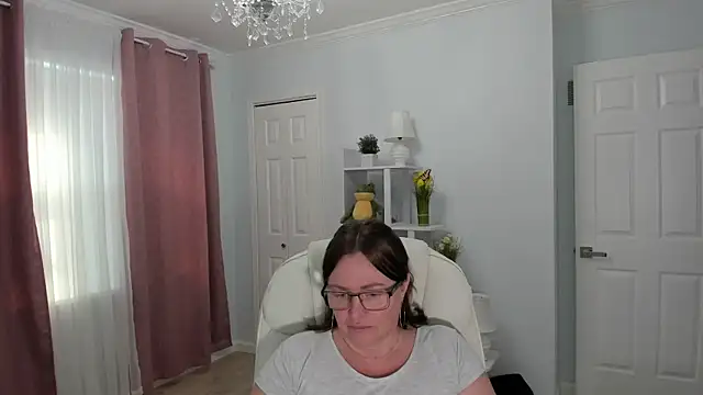 Snapshot of Vika73 chatting on March 3, 2025, 3:54 pm Vika73 online show from March 3, 2025, 3:54 pm