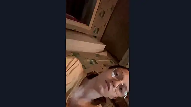 Snapshot of SparkleJebb chatting on June 24, 2026, 6:28 pm SparkleJebb online show from June 24, 2026, 6:28 pm