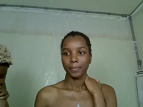 Snapshot of Sexy_vylsa chatting on May 30, 2026, 11:10 pm Sexy vylsa online show from May 30, 2026, 11:10 pm