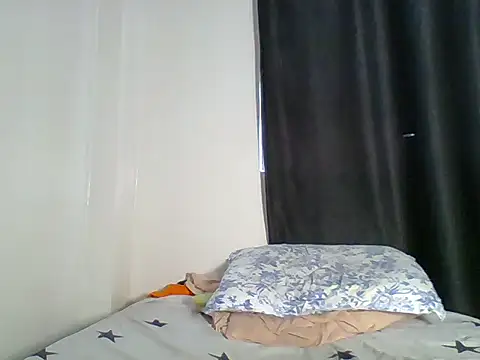 Snapshot of kee_vigin chatting on June 2, 2026, 5:40 am kee vigin online show from June 2, 2026, 5:40 am