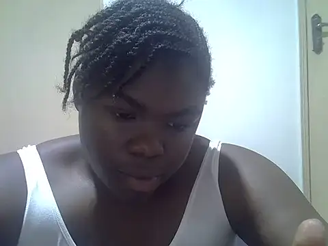 Snapshot of evethegurl chatting on June 3, 2026, 8:15 am evethegurl online show from June 3, 2026, 8:15 am