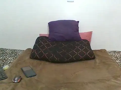 Snapshot of cessylolla8 chatting on June 16, 2026, 8:58 am cessylolla8 online show from June 16, 2026, 8:58 am