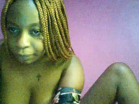 Snapshot of Sexy_brie chatting on June 15, 2026, 5:56 pm Sexy brie online show from June 15, 2026, 5:56 pm