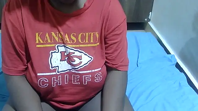 Snapshot of RawHoneyXo- chatting on June 11, 2026, 8:28 pm RawHoneyXo- online show from June 11, 2026, 8:28 pm