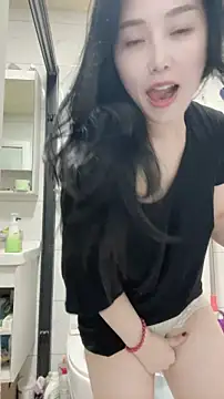 Snapshot of lylxili chatting on June 27, 2026, 1:28 pm lylxili online show from June 27, 2026, 1:28 pm