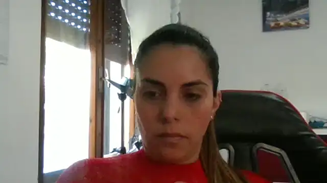 Snapshot of CampanulaHot chatting on May 26, 2026, 10:02 am CampanulaHot online show from May 26, 2026, 10:02 am